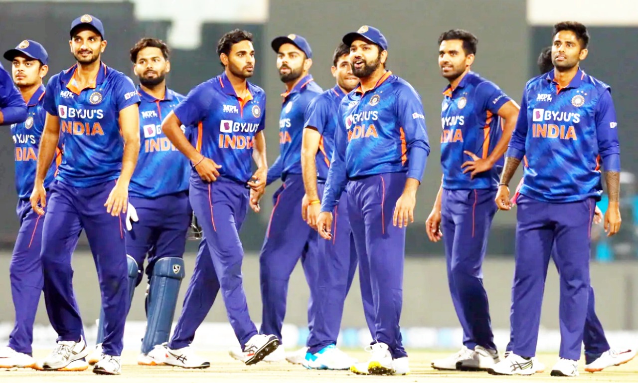 ऋषभ पंत या दिनेश कार्तिक सबा करीम ने बताया नंबर चार पर कौन सा खिलाड़ी होगा फिट !