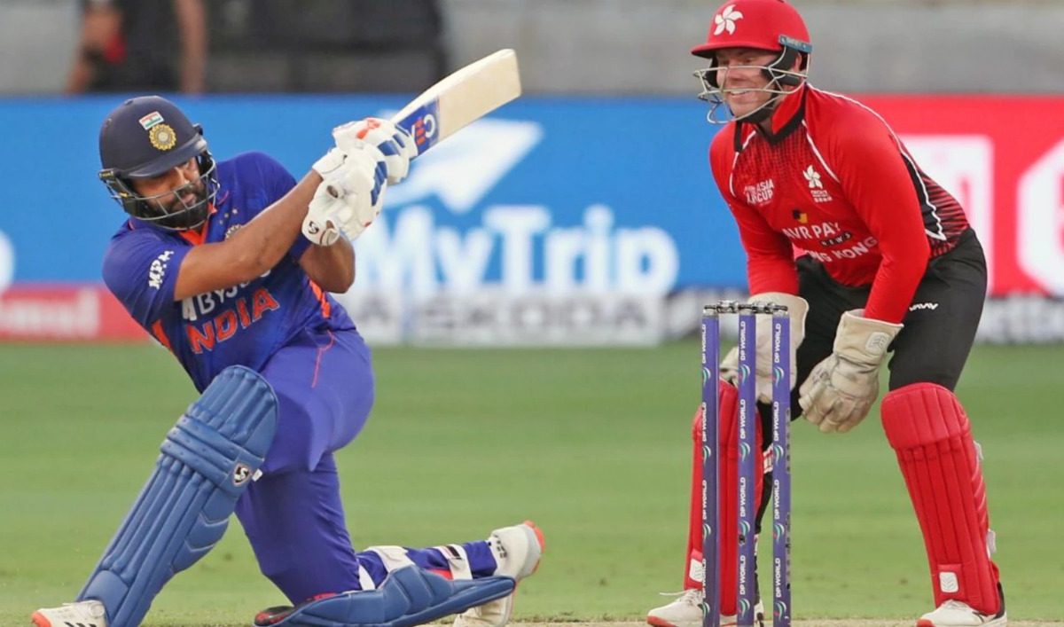 ASIA CUP 2022: रोहित शर्मा ने बनाया वर्ल्ड रिकॉर्ड, टी20 इंटरनेशनल में ऐसा करने वाले बने दुनिया के पहले बल्लेबाज