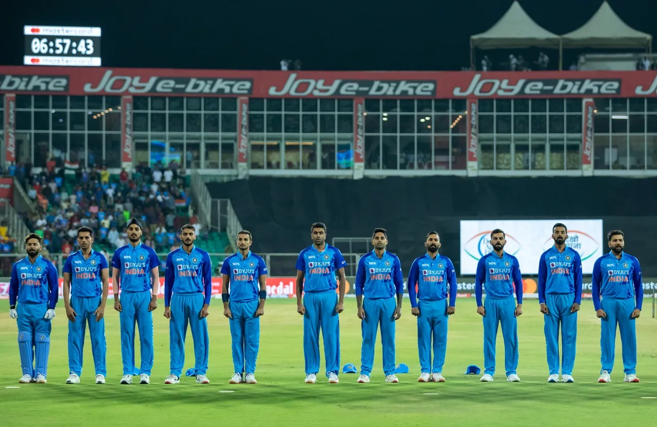 रोहित शर्मा अगर वर्ल्ड कप में हासिल करना चाहते है जीत, तो 10 अक्टूबर से पहले करें इन 3 खिलाडियों को टीम से बाहर