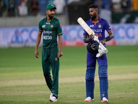 T20 World Cup: 'भगवा रंग की मेहरवानी से सेमीफाइनल में पहुंची पाकिस्तान, पूर्व खिलाड़ी ने ट्वीट कर मचाई खलबली