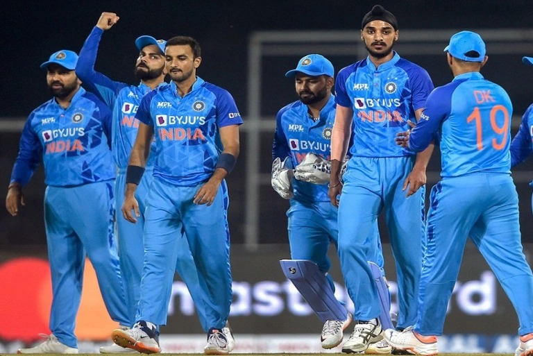 IND vs SA: पहली जीत के साथ टीम इंडिया ने लगाई जीत की हैट्रिक, इतिहास में पहली बार हुआ ऐसा कारनामा