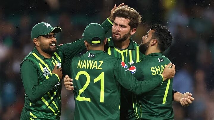 PAK vs NZ ; न्यूजीलैंड को हरा फाइनल में पहुंची पाकिस्तान, बाबरआजम-रिजवान की पारी ने से भरी जीत की हुंकार
