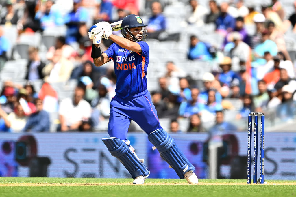 न्यूजीलैंड के खिलाड़ी अर्धशतक जड़ते ही धवन ने तोड़ा विव रिचर्डस का रिकार्ड, ODI में रचा इतिहास