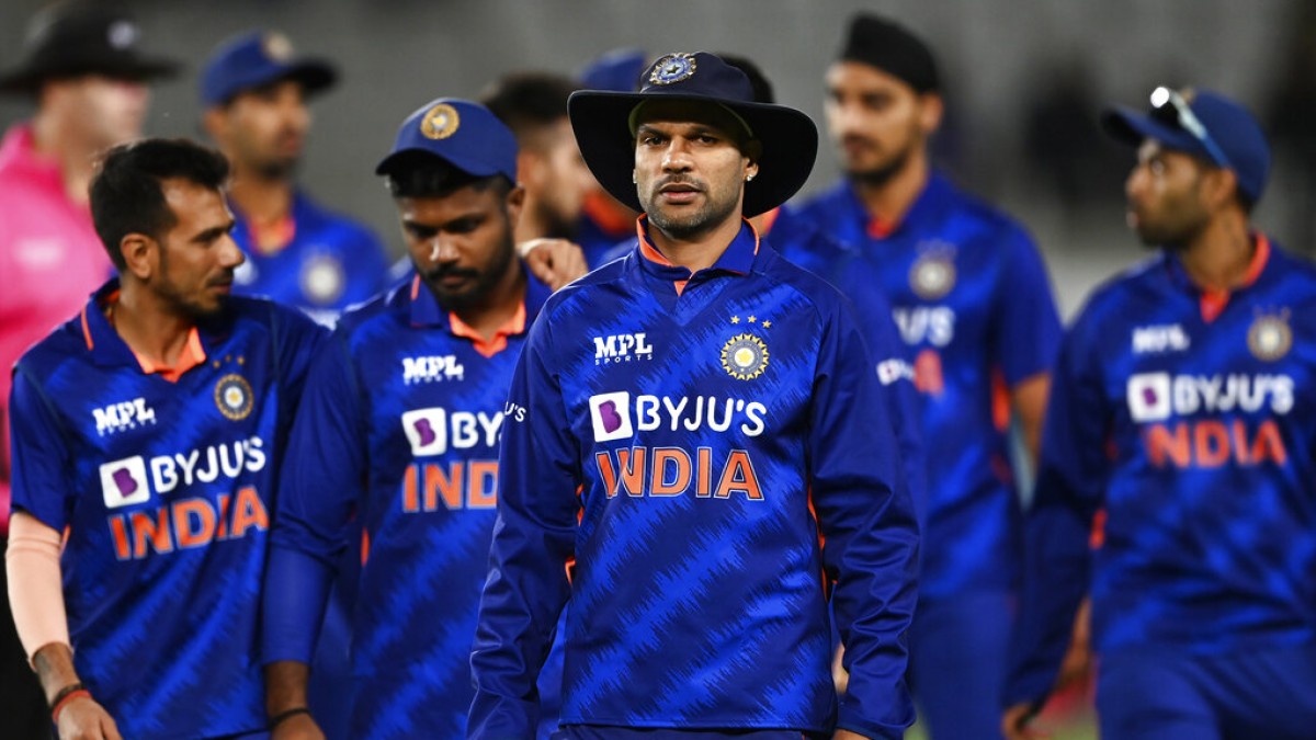 IND vs SL: सेलेक्टर्स ने की वनडे टीम से इस धाकड़ खिलाड़ी का किया पत्ता साफ़, हो सकती है बेहतरीन करियर की समाप्ति