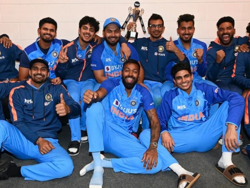 अगर बीसीसीआई दे 11 खिलाड़ियों को वनडे वर्ल्ड कप 2023 में खेलने की अनुमति, तो भारत जीत सकता है इस टूर्नामेंट का ख़िताब