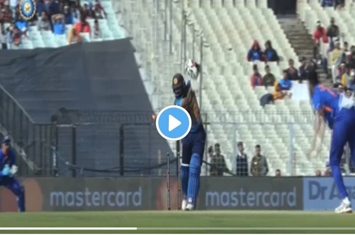 IND vs SL: "गेंद है या बुलेट" मोहम्मद सिराज की रफ़्तार भरी गेंद ने उड़ाई, श्री लंका के इस बल्लेबाज की गिल्लियां
