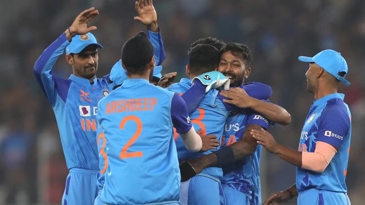 IND vs NZ: शुभमन की तूफानी पारी, सूर्या-हार्दिक की बेहतरीन फील्डिंग ने किया न्यूज़ीलैंड का बेड़ा गर्ग , भारत ने 168 रनों से जीती सीरीज