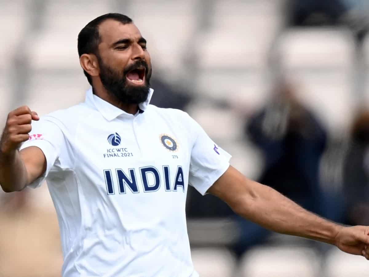 IND vs AUS: मोहम्मद शमी हुए टीम इंडिया से बाहर, अब सामने आई बड़ी टीम से खिलाड़ी को बाहर निकालने बड़ी वजह