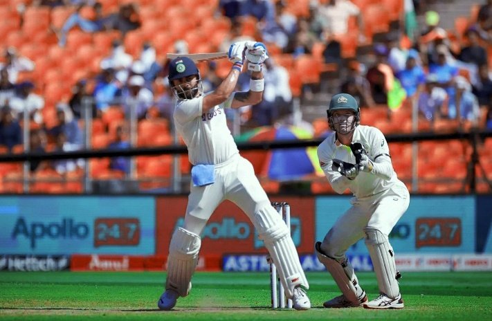 IND vs AUS: शुभमन ने लगाया शतक, तो विराट ने खेली अर्धशतकीय पारी, विकेट को तरसे कंगारू टीम के गेंदबाज