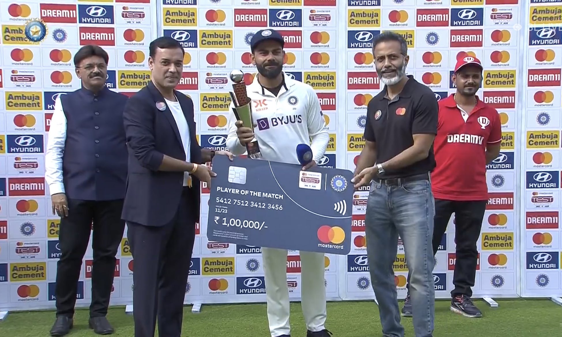 IND VS AUS : ऑस्ट्रेलिया के खिलाफ शतकीय पारी खेलने वाले विराट को मिला प्लेयर ऑफ़ द मैच का ख़िताब, साथ दिया बड़ा बयान
