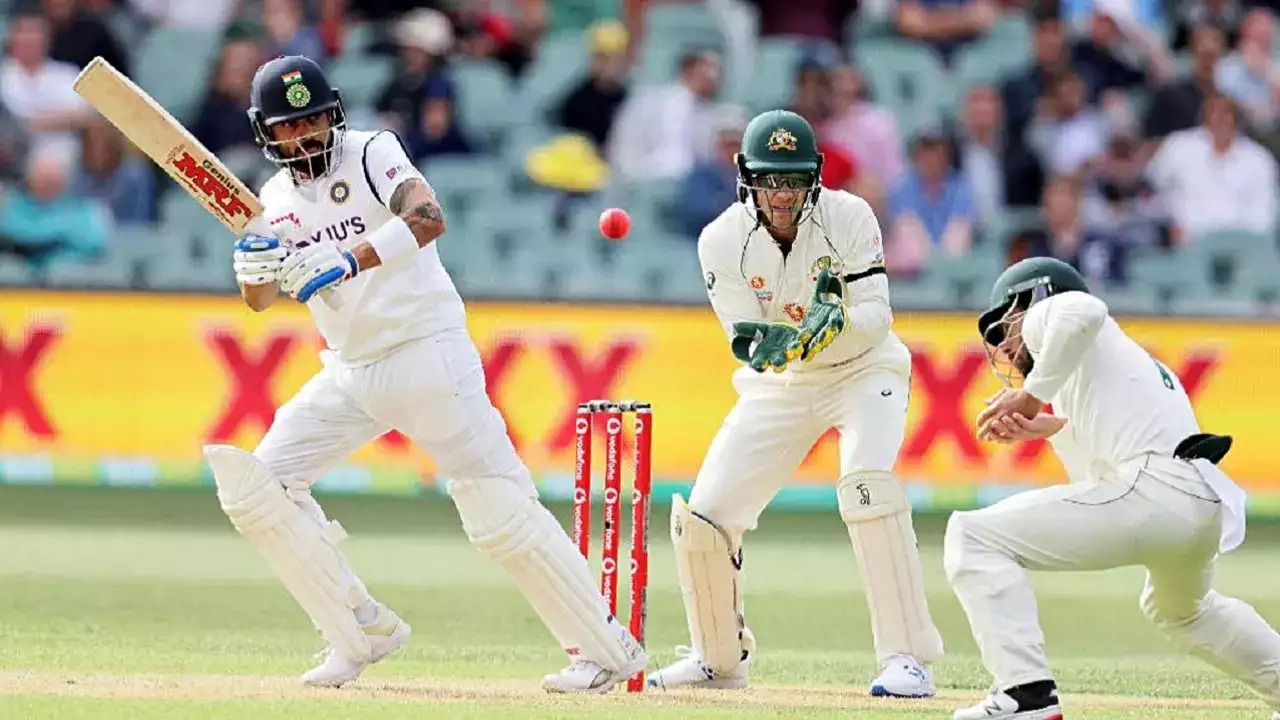 IND VS AUS : कंगारू टीम के खिलाफ मैदान में अकेले लड़ाई लड़ते हुए नजर आए पुजारा, ऑस्ट्रेलिया को जीत के लिए दिया छोटा सा लक्ष्य