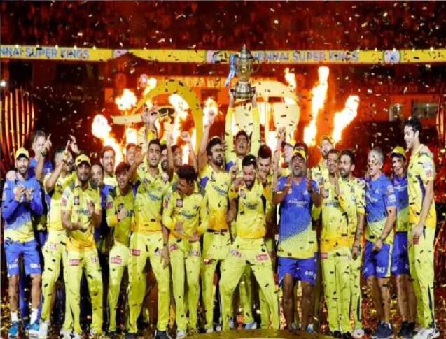 IPL 2023, GT vs CSK ; 5वीं बार आईपीएल ट्रॉफी जीतकर धोनी ने लगाई रिकॉर्ड्स की झड़ी, वही सीएसके ने बनाए मैच में 24 ऐतिहासिक रिकॉर्ड